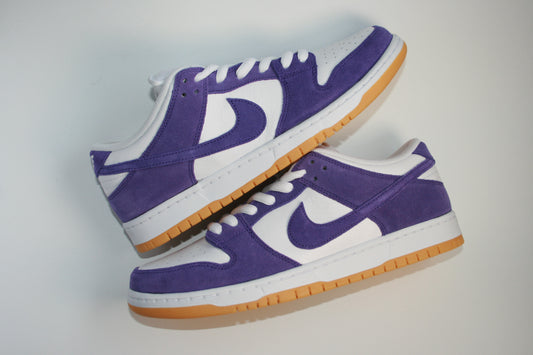Nike SB Dunk Low "Purple Suede"