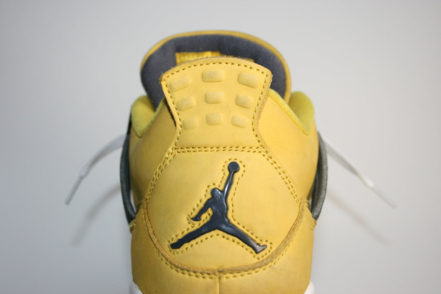 Nike Air Jordan 4 "Lightning"